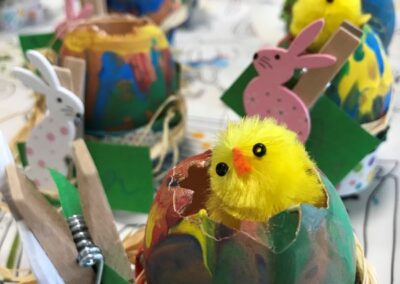 Fabrication de cadeaux par des eleves